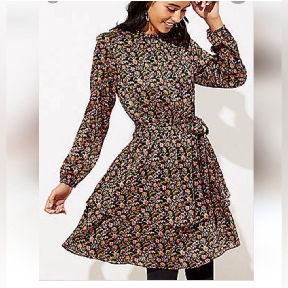 LOFT LONG SLEEVE FLORAL ELASTIC WAIST DRESS WITH BELT SIZE SMALL